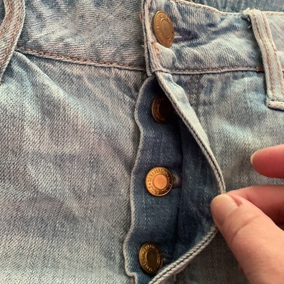 American Eagle Tomgirl Ripped Jeans 10 - Picture 10 of 10